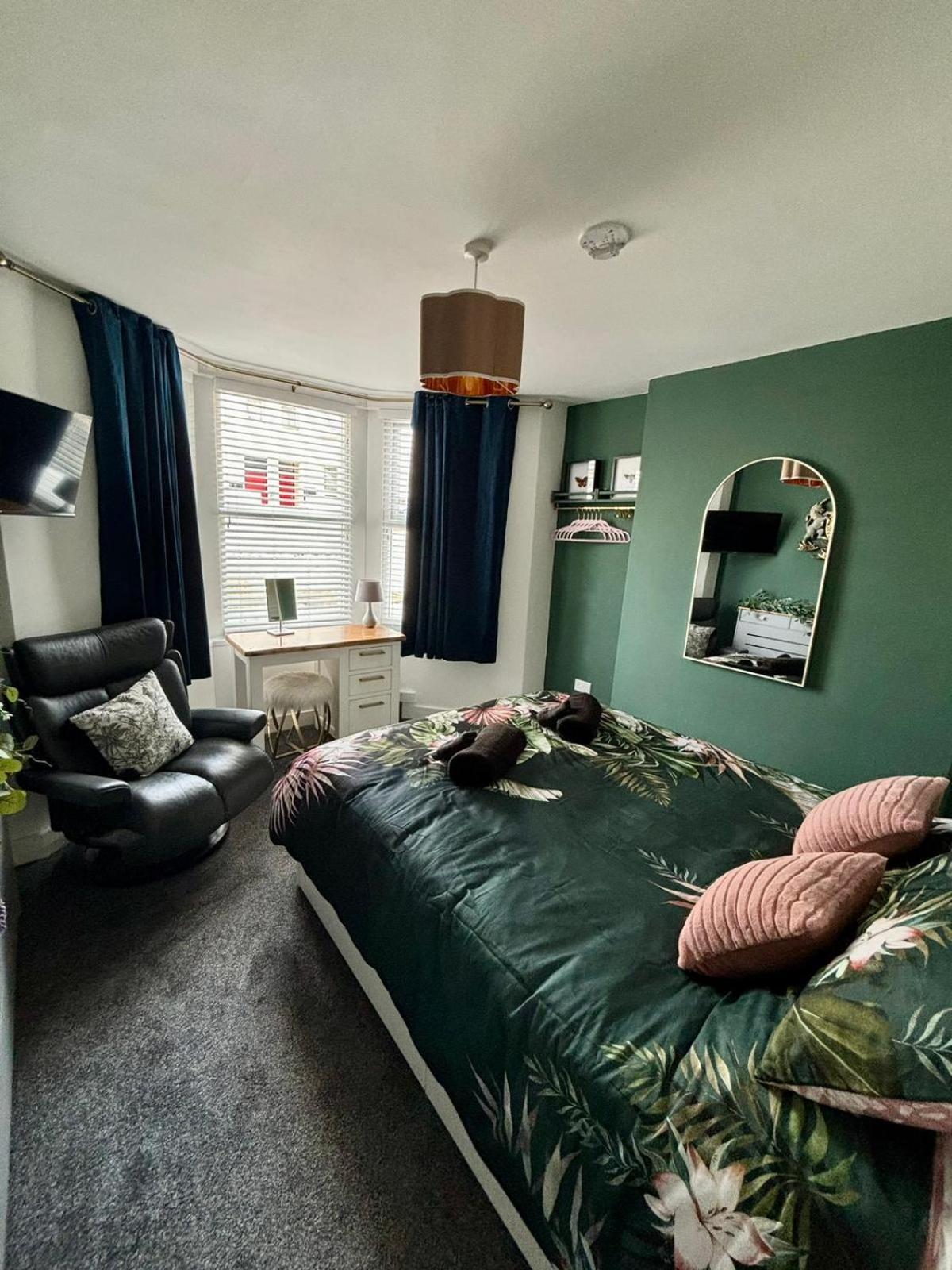 Stylish And Chic Seaside Apartment Southend-on-Sea Kültér fotó